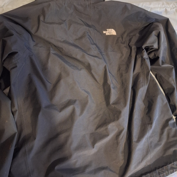 NorthFace weatherproof Shell - Picture 2 of 3